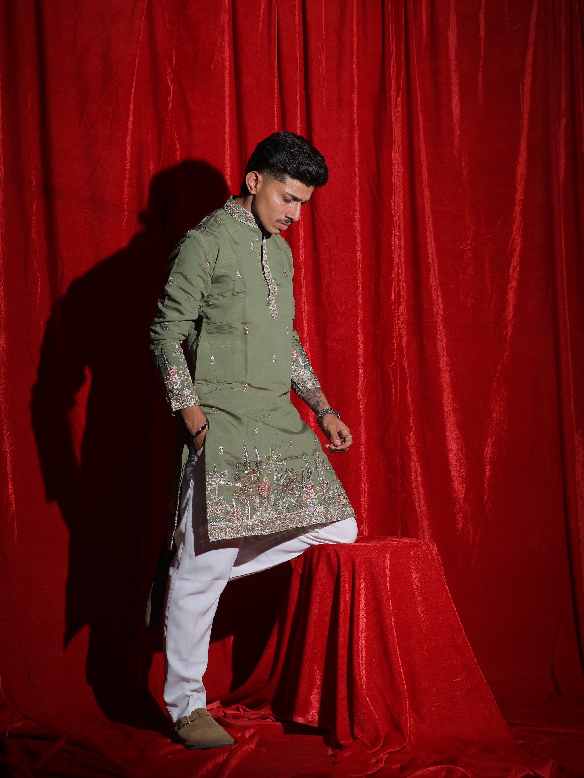 Men’s Olive Green Embroidered Kurta Set with White Pajama | Premium Festive Ethnic Wear